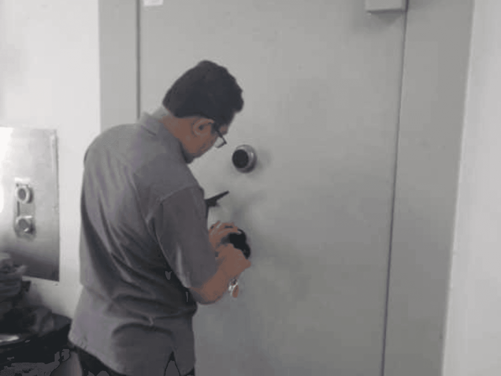 Vault door installation